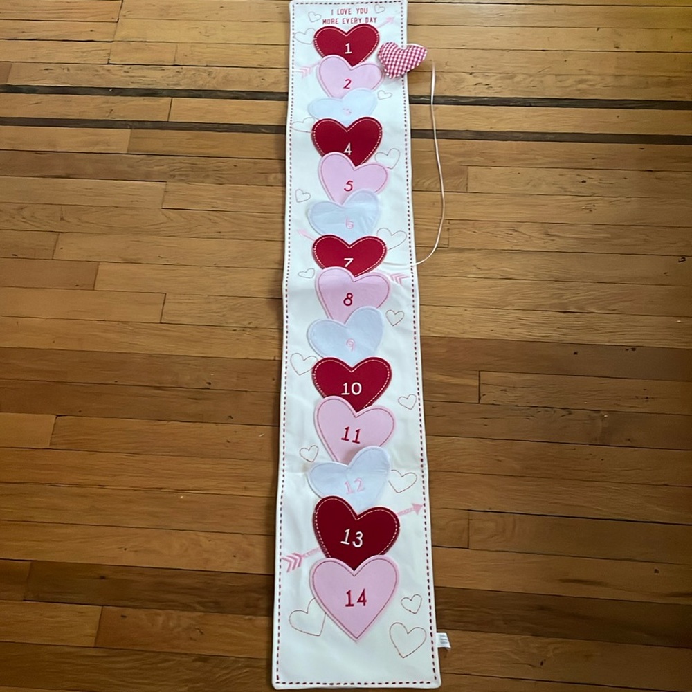 Pottery Barn Kids PBK Valentine’s Day Countdown Calendar Decor.